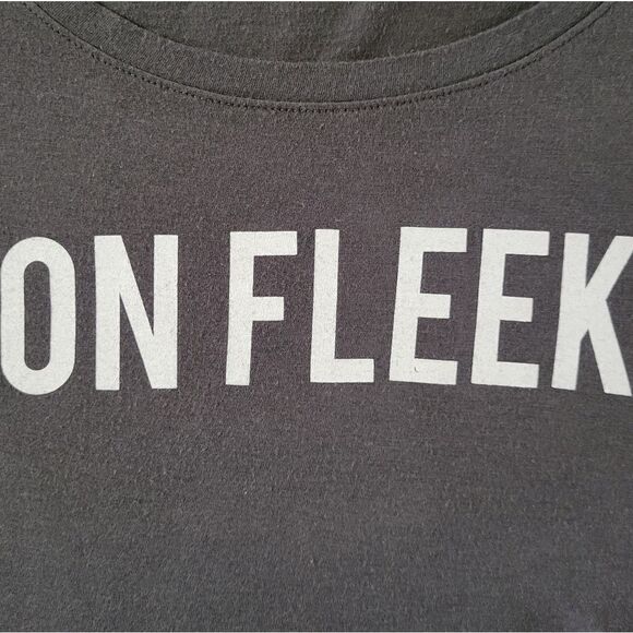 Express Women's Gray Roundneck Graphic On Fleek Short Sleeve T-shirt - Picture 8 of 10